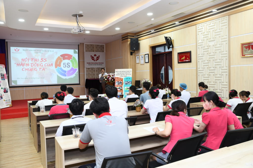 Trao thưởng Hội thi tay nghề của NVYT năm 2023