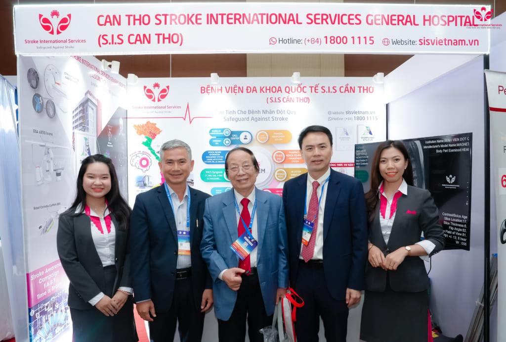 S.I.S có bài báo cáo khoa học tại VSIR 2024