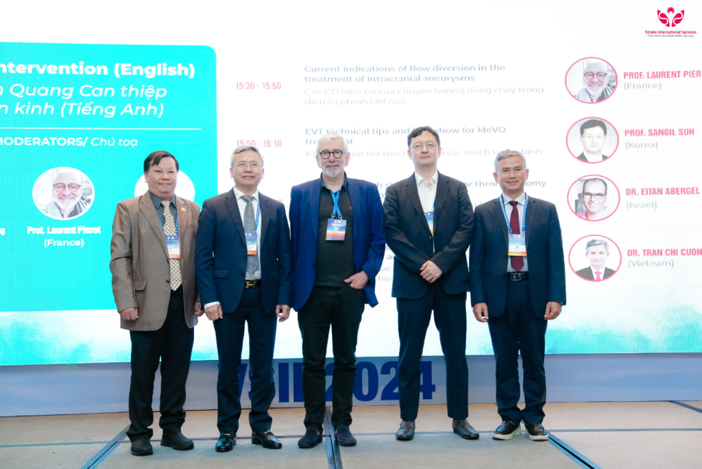 S.I.S có bài báo cáo khoa học tại VSIR 2024