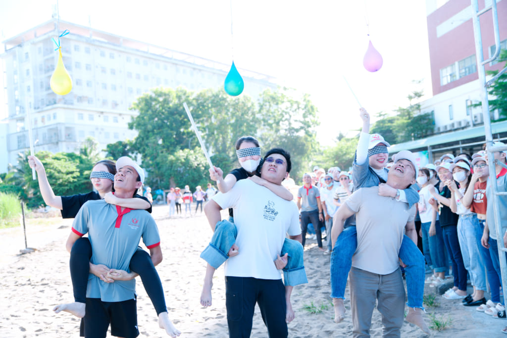 Hội thao "Trò chơi dân gian" chào mừng 49 năm giải phóng miền Nam