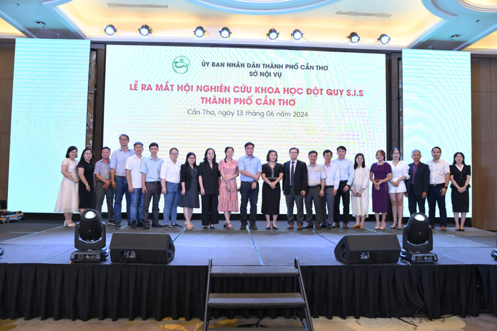 Ra mắt Hội NCKH Đột quỵ S.I.S thành phố Cần Thơ