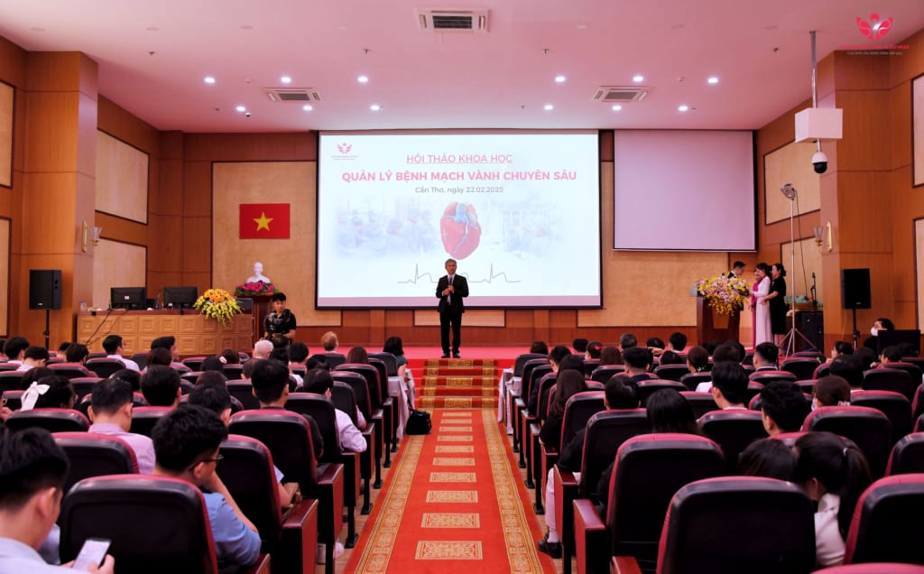 Hơn 100 bác sĩ tham gia hội nghị về quản lý bệnh mạch vành chuyên sâu