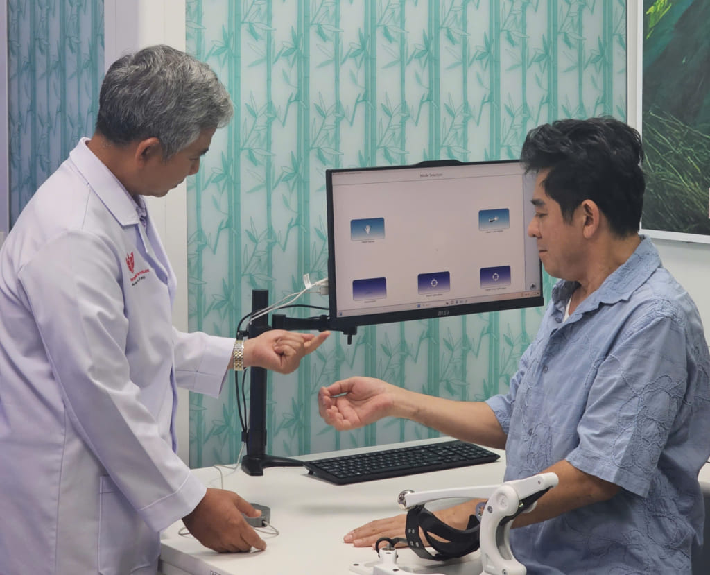Diễn viên Huỳnh Anh Tuấn phục hồi tích cực sau đột quỵ tại S.I.S Cần Thơ