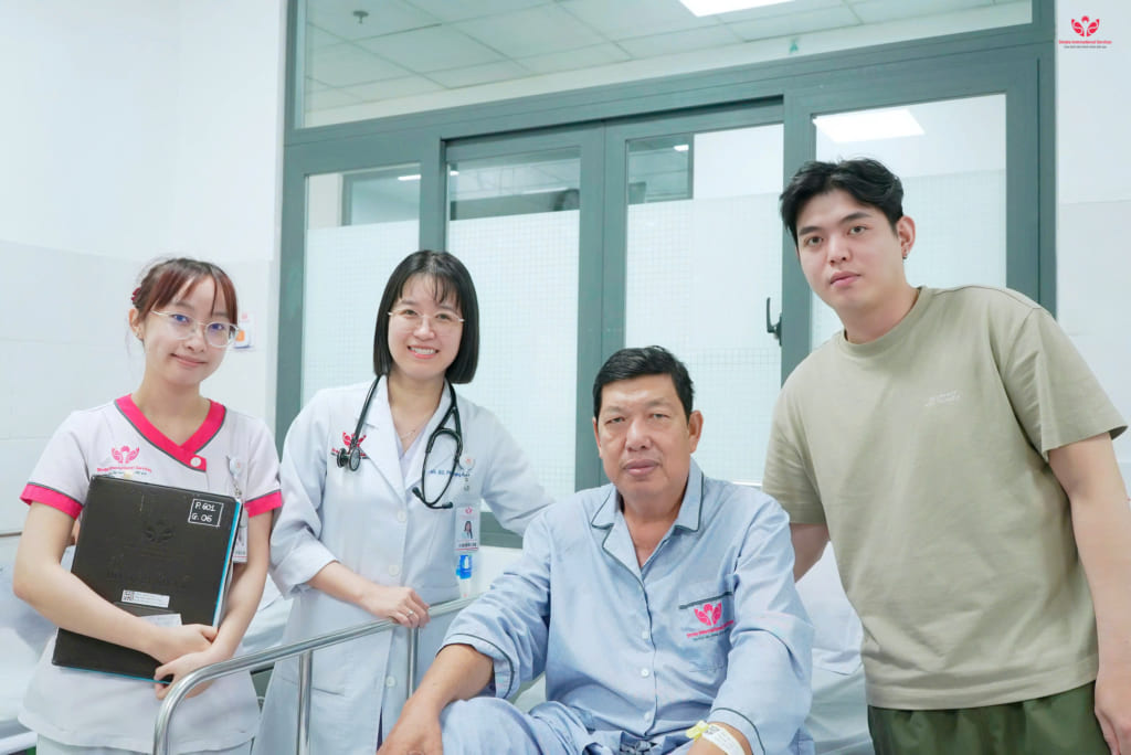 Hai cầu nối mạch vành tắc hoàn toàn sau 15 năm, bệnh nhân được cứu bằng 4 stent tại S.I.S Cần Thơ