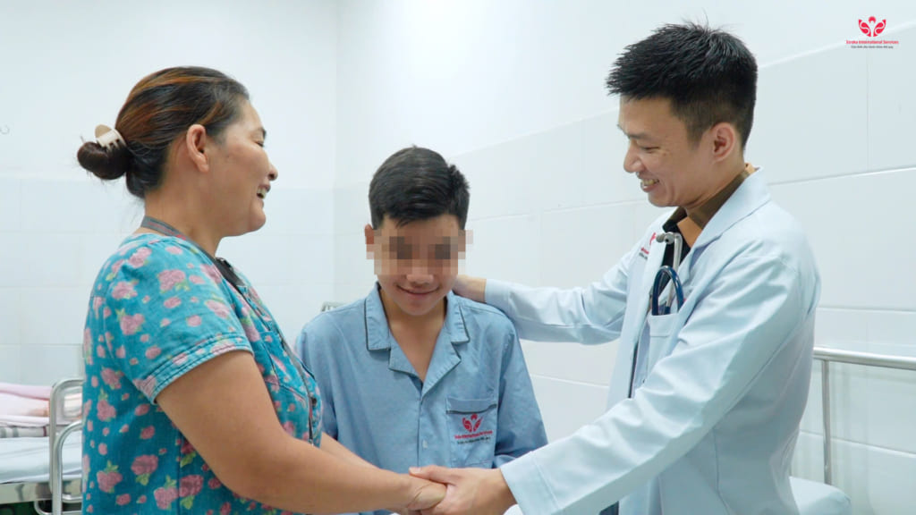 Nam sinh lớp 7 được bít lỗ thông liên nhĩ 20 mm nhờ chương trình tầm soát tim bẩm sinh miễn phí